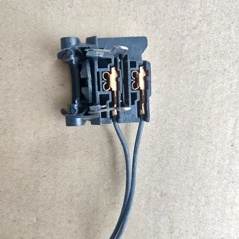 1Pc 2Pin Low Beam H7 Headlight Bulb Lamp Adapter With Plug Cable For Ford Mondeo Edge Escort Focus 1