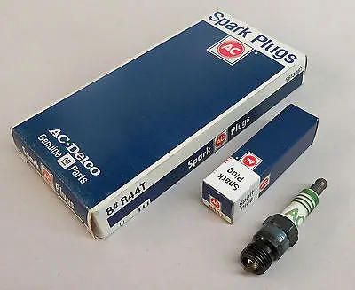71-74 Corvette Chevelle Monte Carlo Ac Spark Plugs R44t Vintage Green Stripes 1
