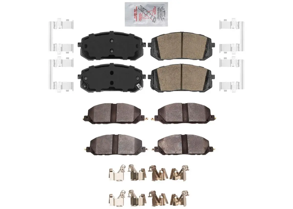Front & Rear Ceramic Disc Brake Pads For Hyundai Elantra 2021 2022 2023 2.0L 1
