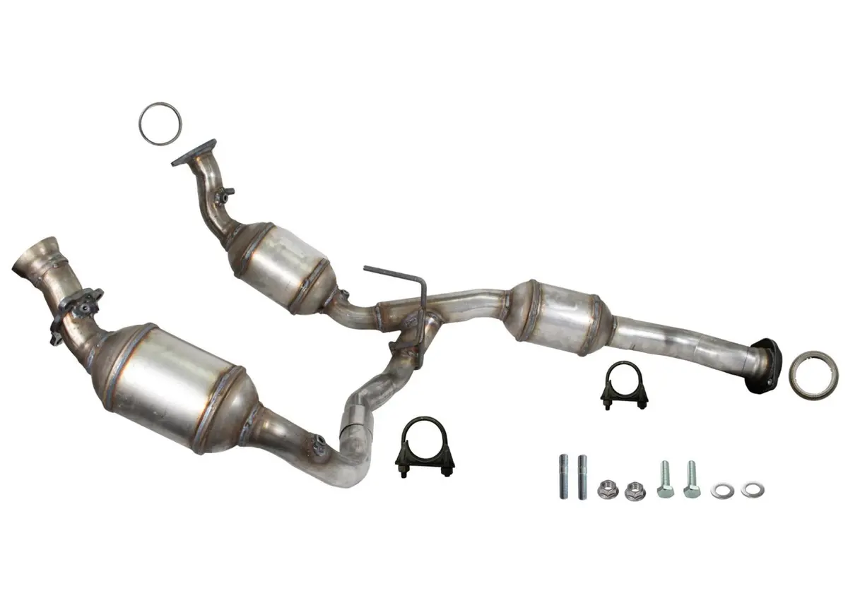 Catalytic Converter Eng Y Pipe For Gmc Sierra 2500Hd 6.6L 2020 2021 2022 2023 1