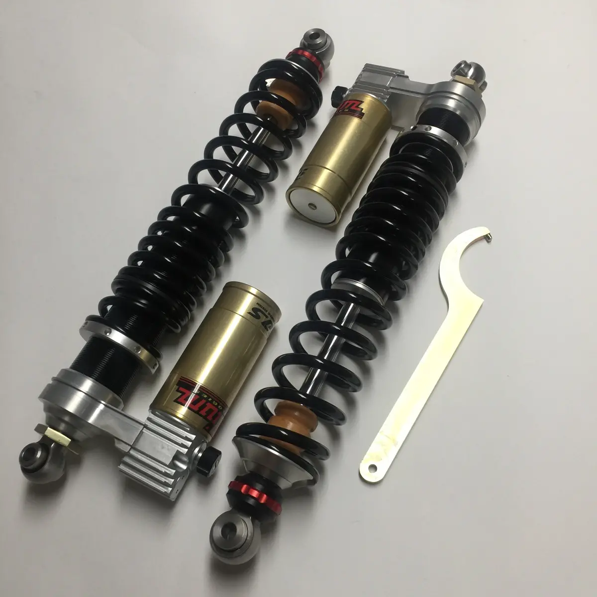 Stadium Shocks, Custom Shocks, 740 Pr1, With Reservoir 1