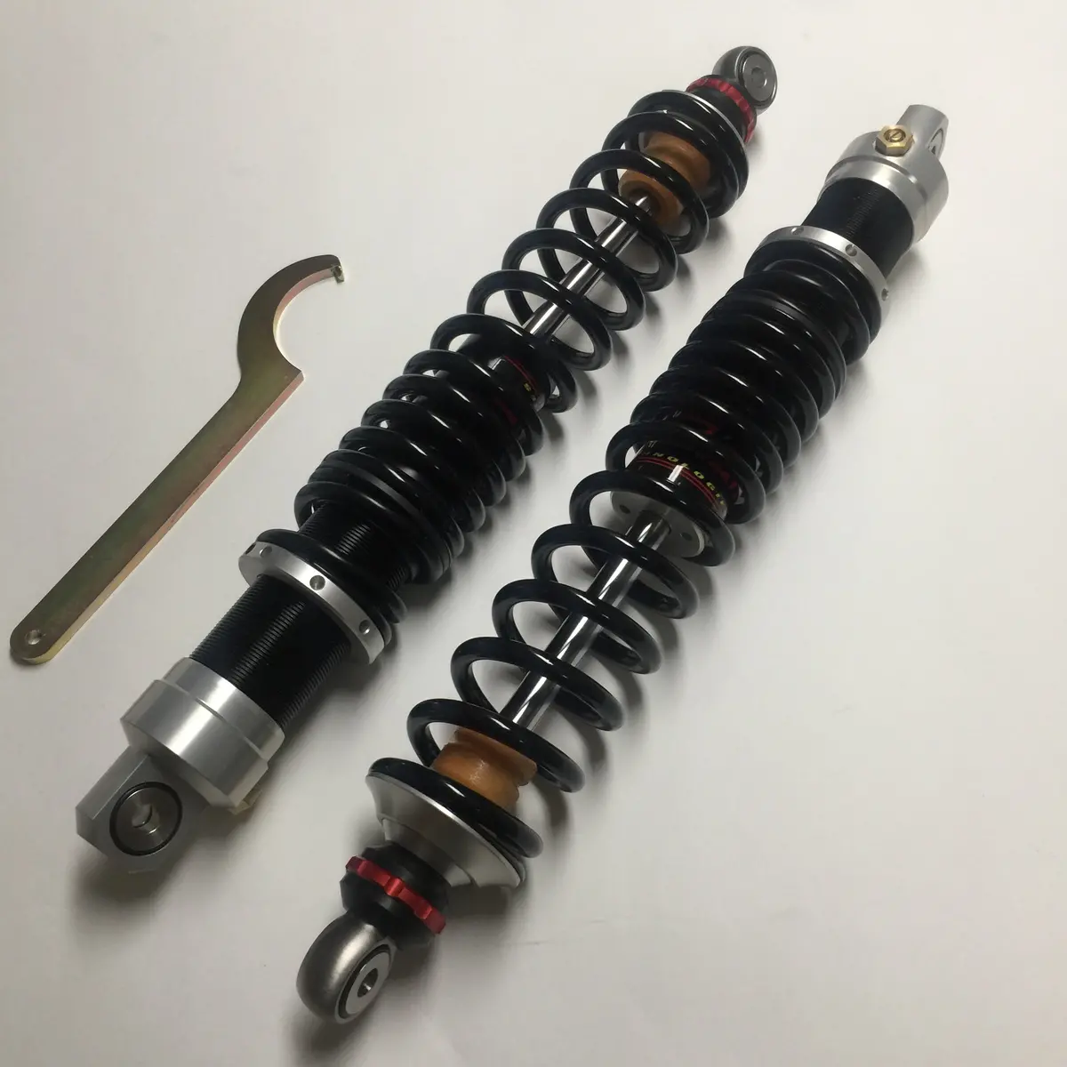 Stadium Shocks, Custom Shocks, 740 Tr 1