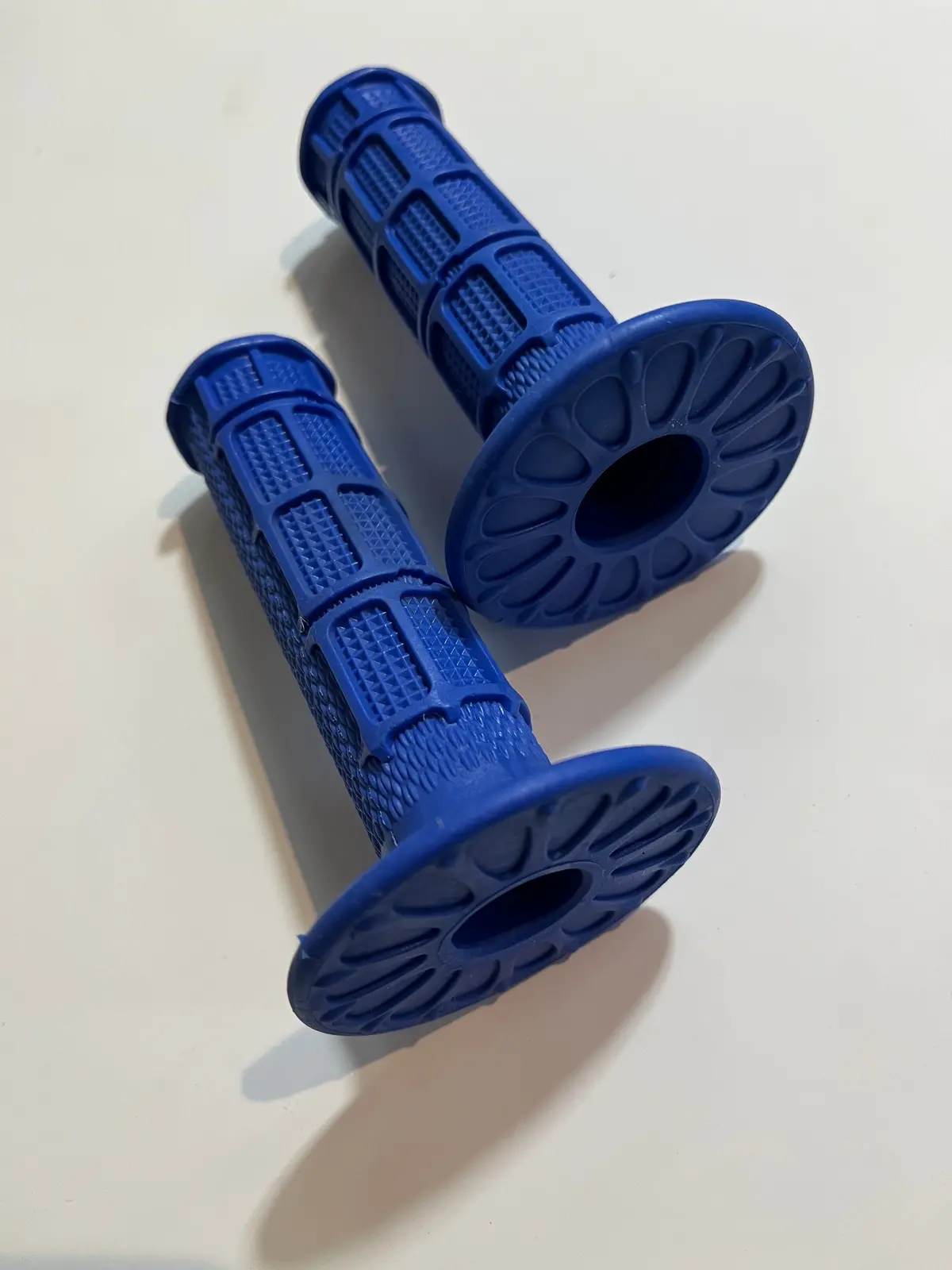 Tag Cradle Mx Grips, Universal, Blue 1