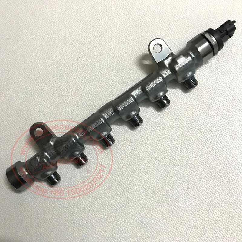 Original New Bosch 0445214268 Tci Common Rail Pipe With 0281006365 Fuel Rail Pressure Sensor For Forland F38 Diesel Engine 4J28tc, 4Jb1 85Kw (0 445 214 268) 1