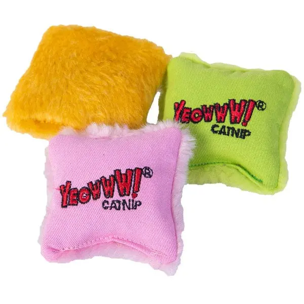 Yeowww! Pillows Cat Toy 1