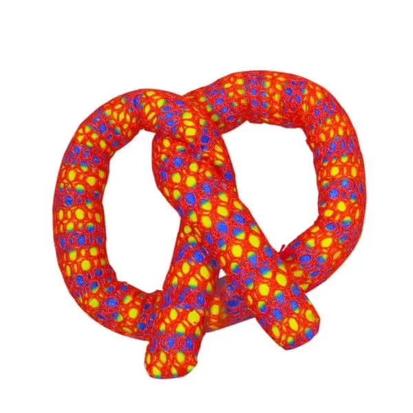 Petstages Catnip Plaque Pretzel Cat Toy 1