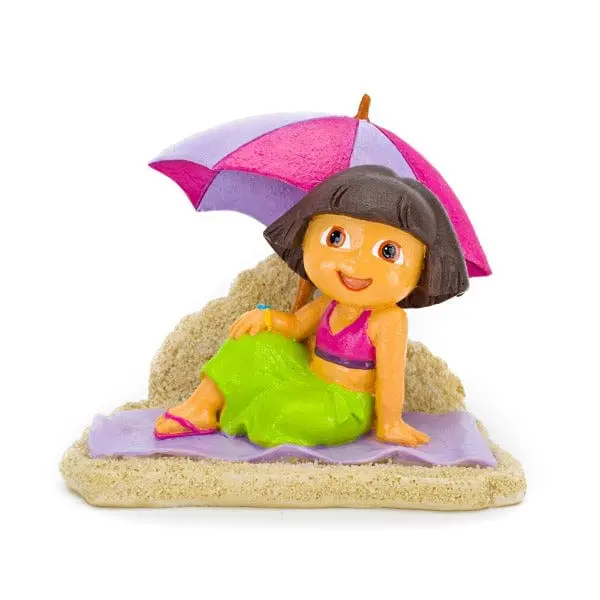 Dora On Beach Blanket 3In Resin Ornament Licensed 1