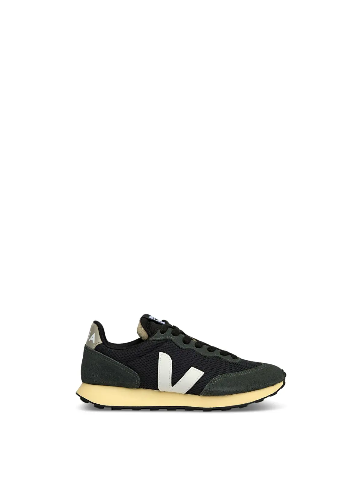 Veja Rio Branco Trainers 1